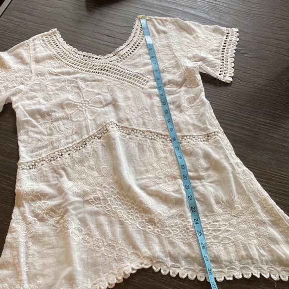 Arianna by Howards size S, 100% cotton blouse with lace and floral detailing. - Picture 9 of 10